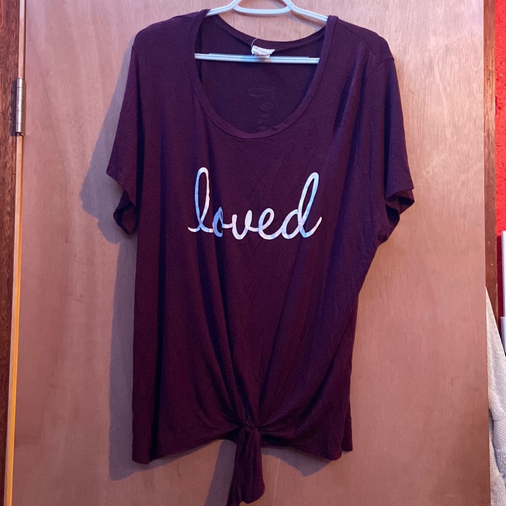 This shirt is very comfortable. Good shirt to sleep with. And stretchy